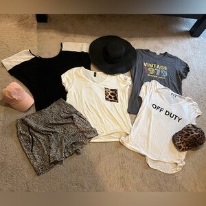 Lot of Women’s Clothes & Hats Size L & XL